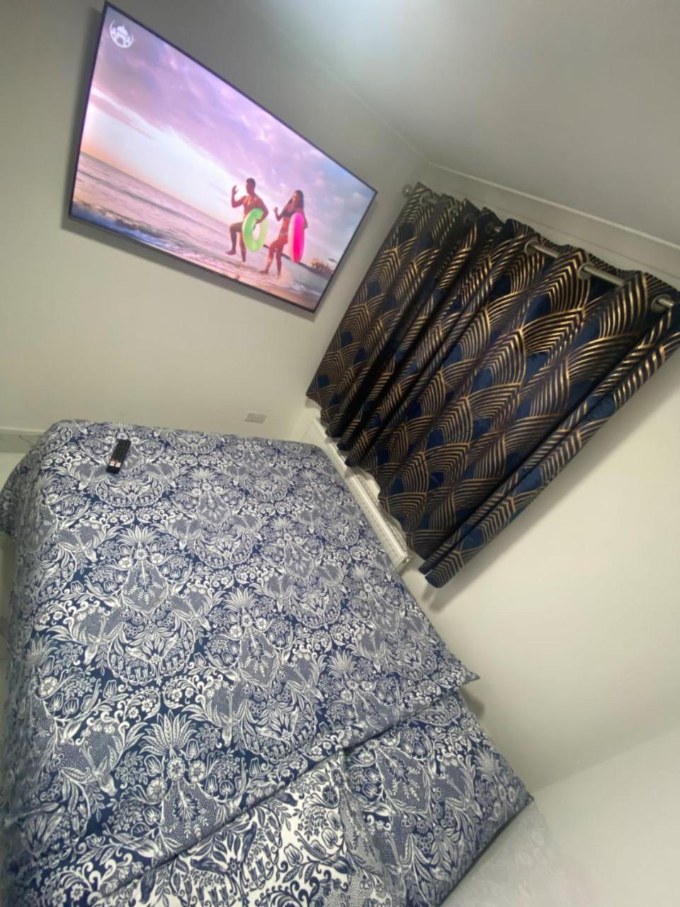 The Royal Boutique Oxford Lodge By London Sleep 6 Hayes  Buitenkant foto