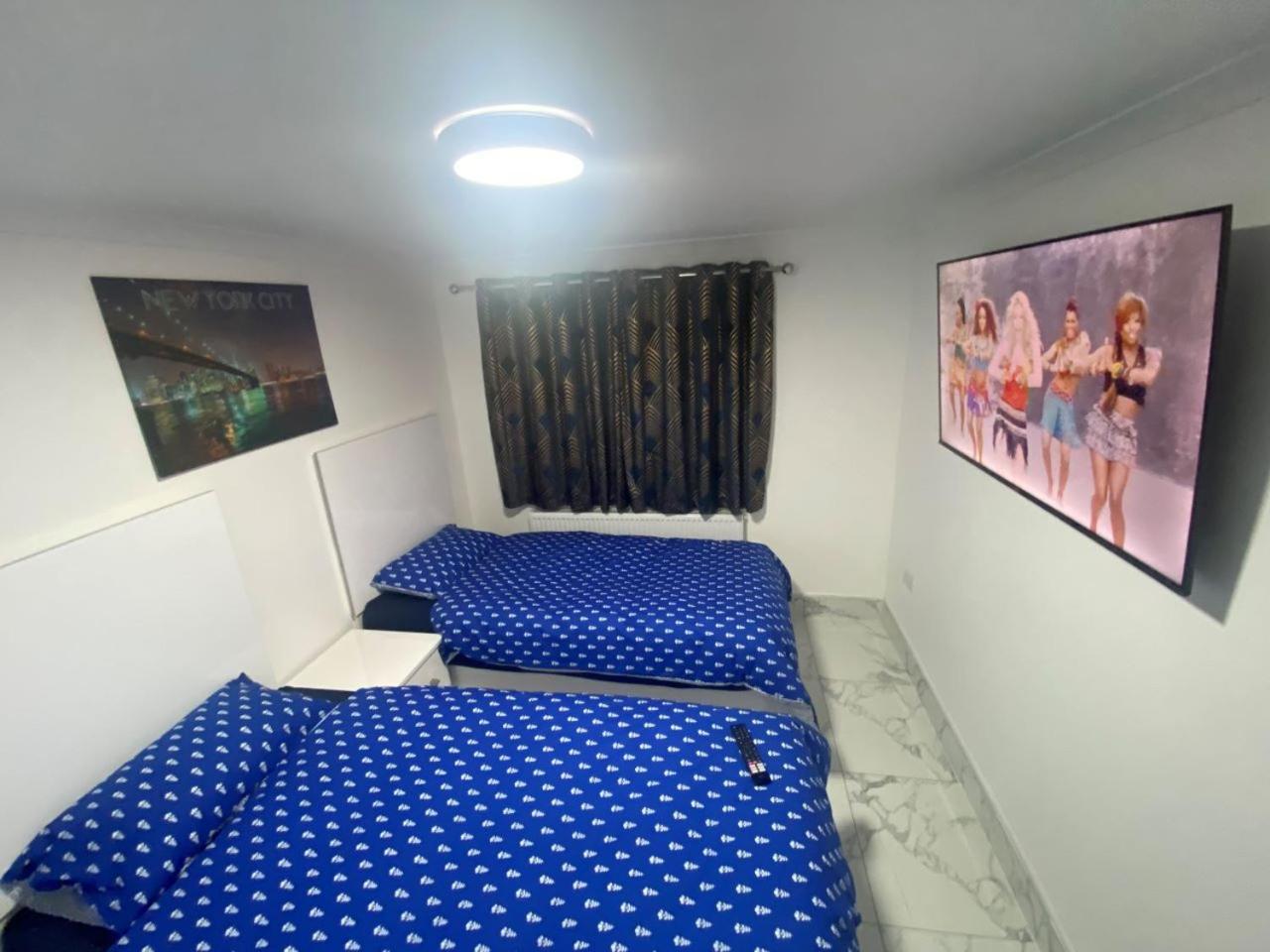 The Royal Boutique Oxford Lodge By London Sleep 6 Hayes  Buitenkant foto