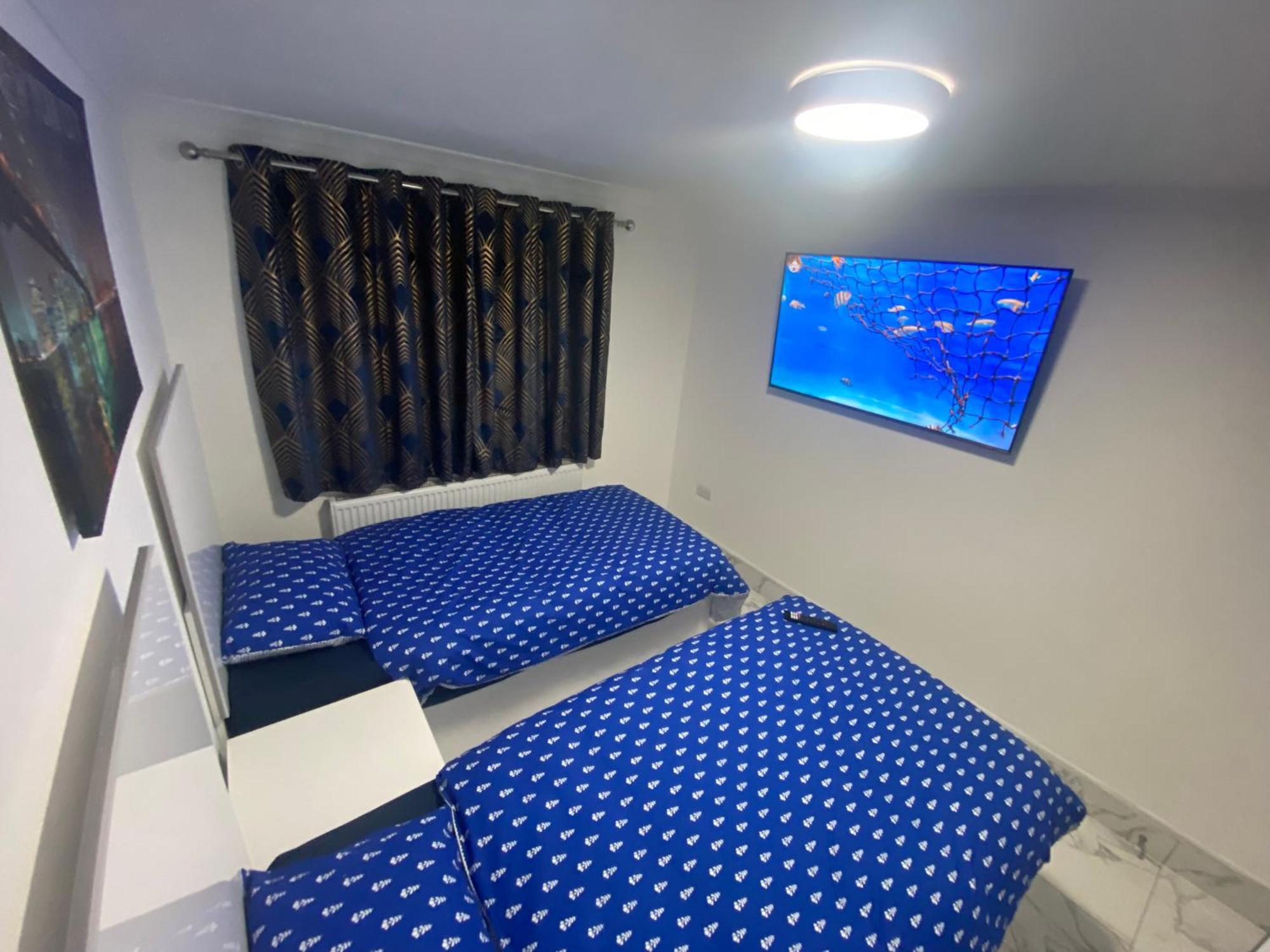 The Royal Boutique Oxford Lodge By London Sleep 6 Hayes  Buitenkant foto